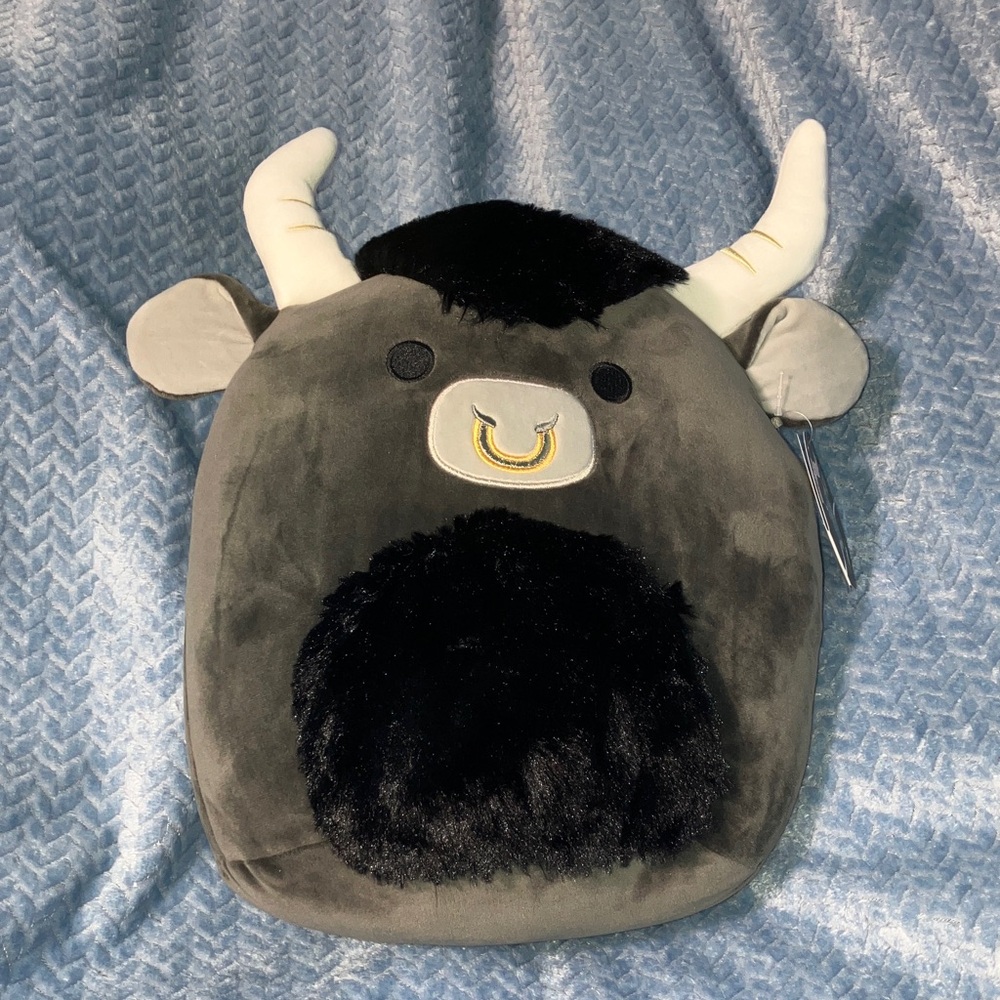 Squishmallows Lake Gray Bull Plush